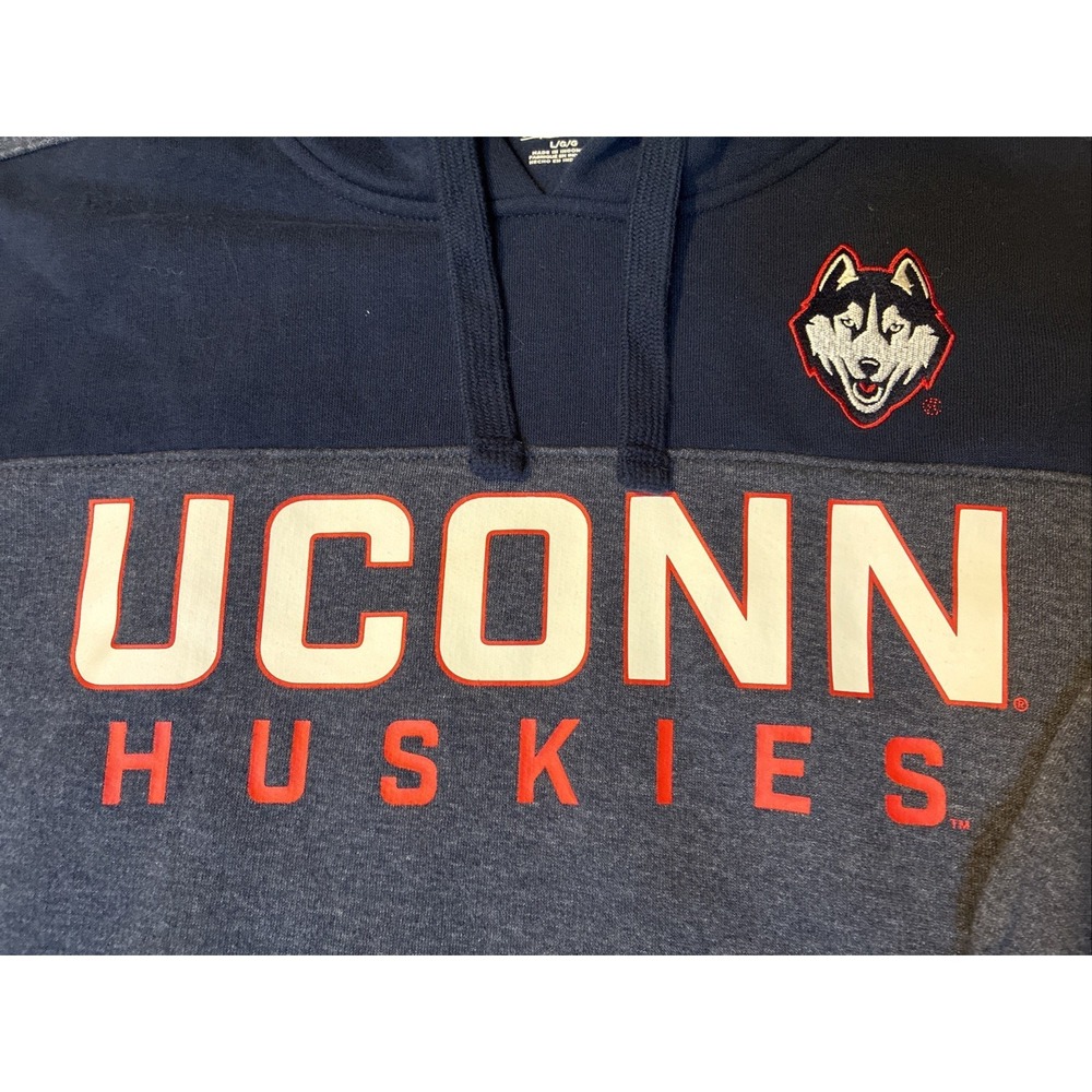 UConn Huskies Embroidered Logo Hoodie Sweatshirt Adult Large College/Gameday